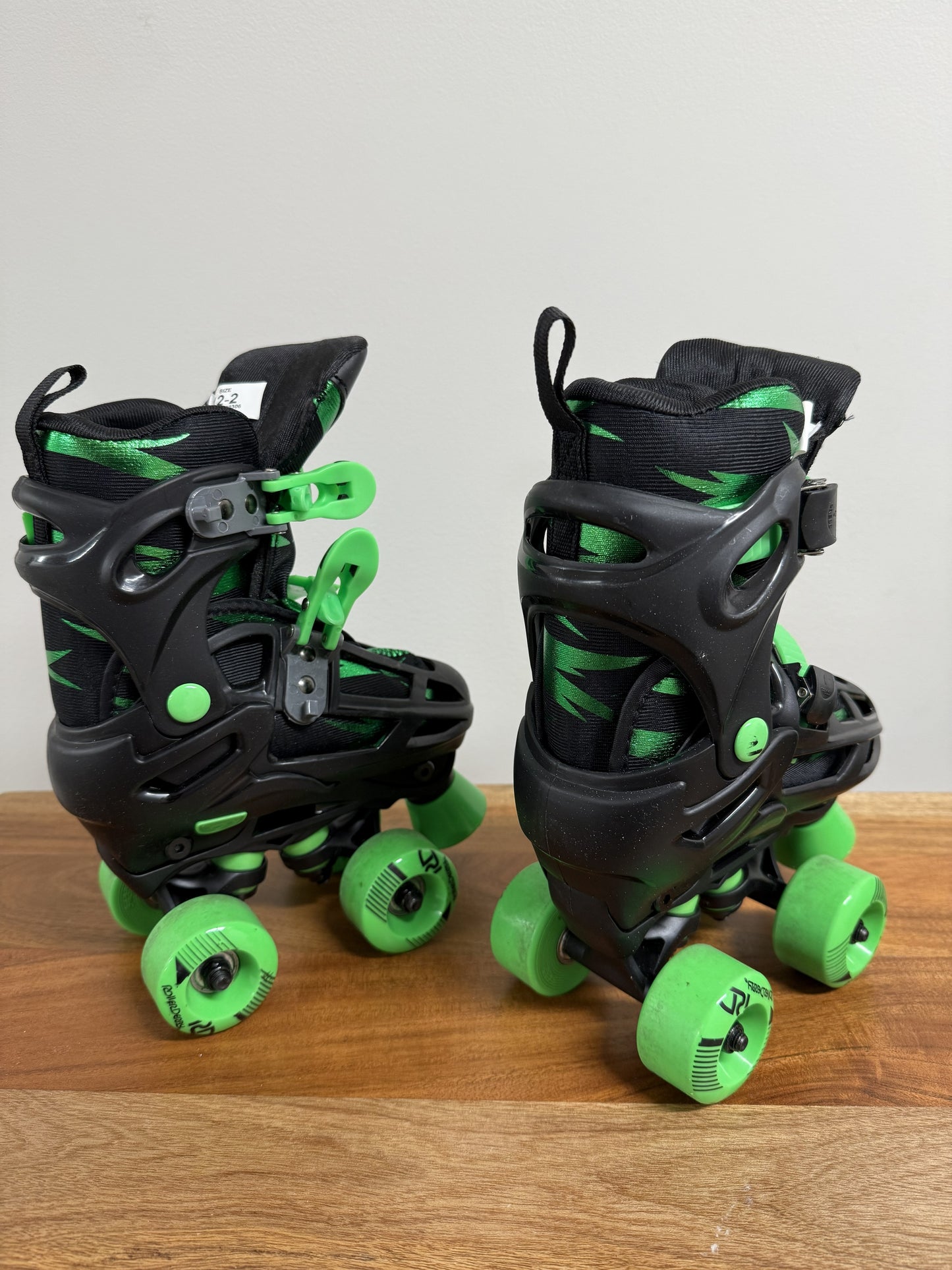 Roller Derby Green Wire Kids' Adjustable Inline-Quad Combo Skates - Black/Green S (12-2): Indoor/Outdoor Use, Adjustable Size, Padded Collar